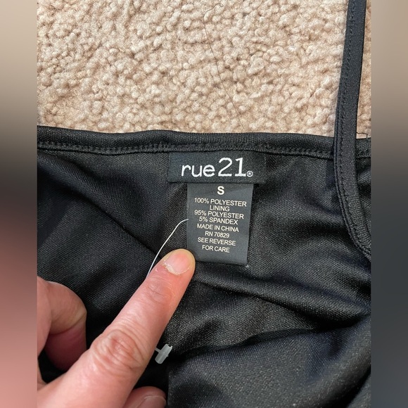 RUE 21 multicolor Sequins Tank Top - Picture 2 of 6